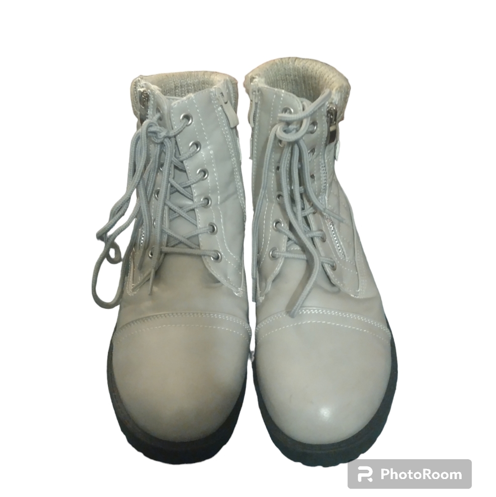 Super cute wanted boots